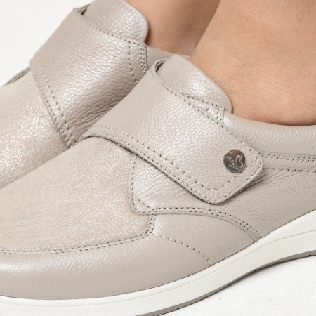 Полуботинки женские CAPRICE