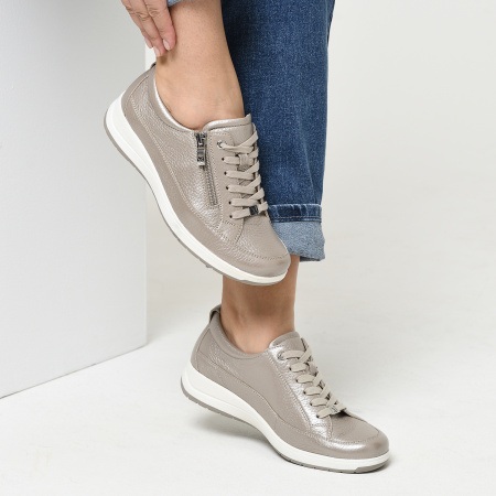 Кроссовки женские CAPRICE