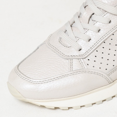 Кроссовки женские CAPRICE