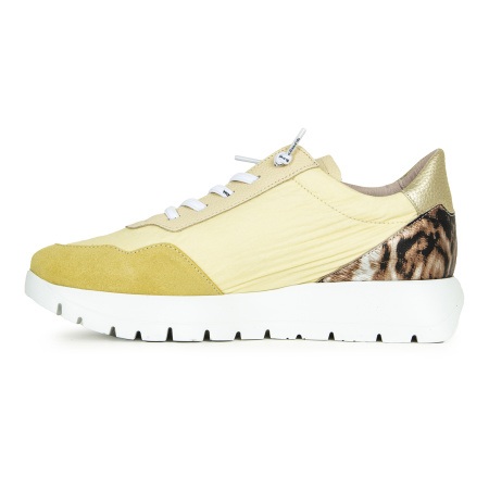 Кроссовки женские WONDERS