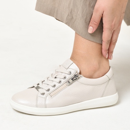 Кроссовки женские CAPRICE