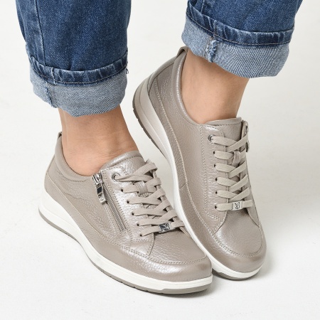 Кроссовки женские CAPRICE